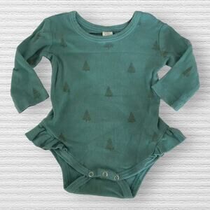 NWT Kate Quinn LongSleeve Ruffle Leg Bodysuit Tiny Pine Tree Cotton Ribbed 18-24